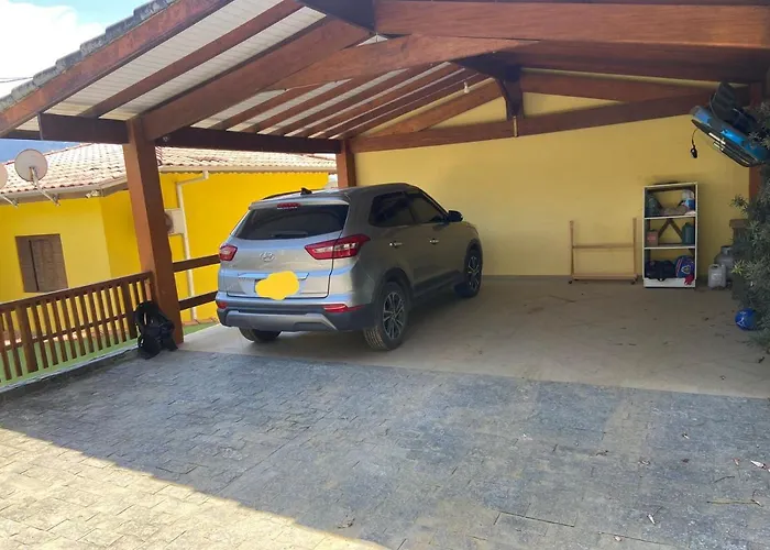 Casa Com Otima Localizacao
